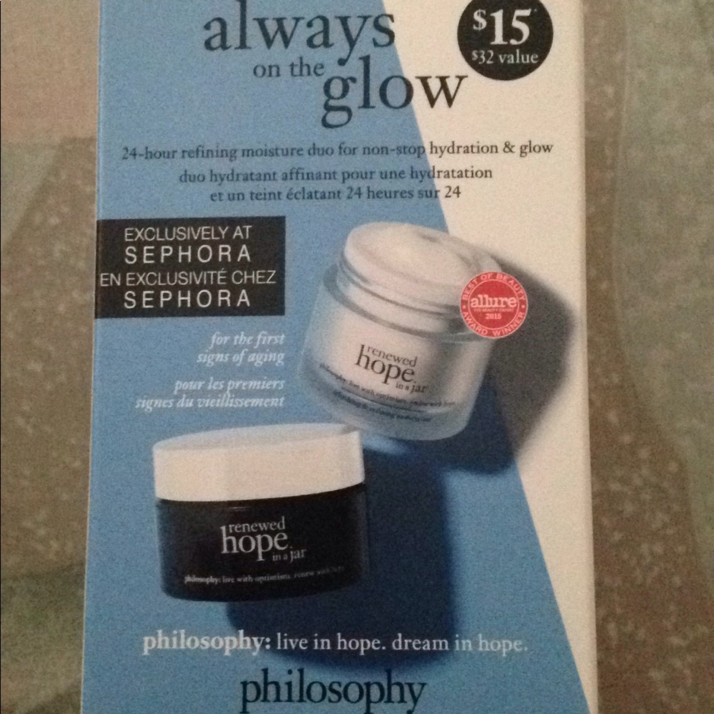 *NIB Philosophy always on the glow - Picture 1 of 7